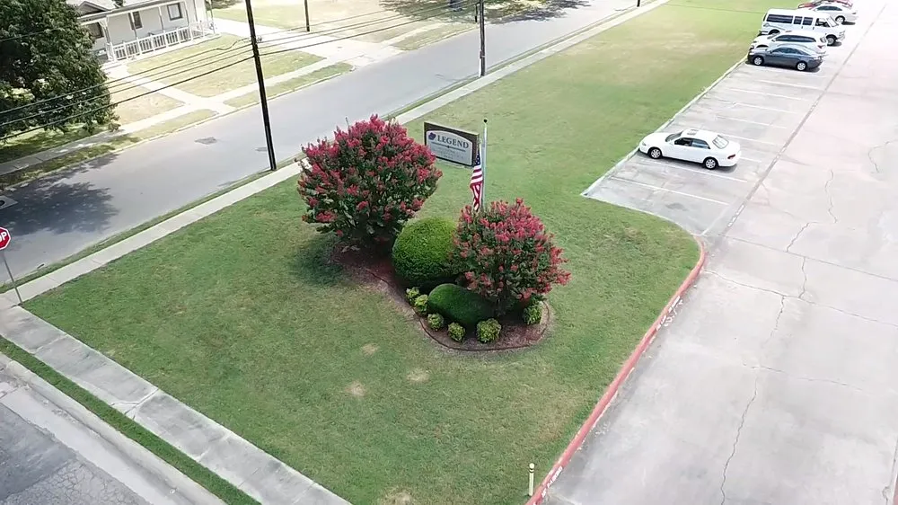 Affordable lawn care service experts serving Paris, TX - Porter Lawn Maintenance