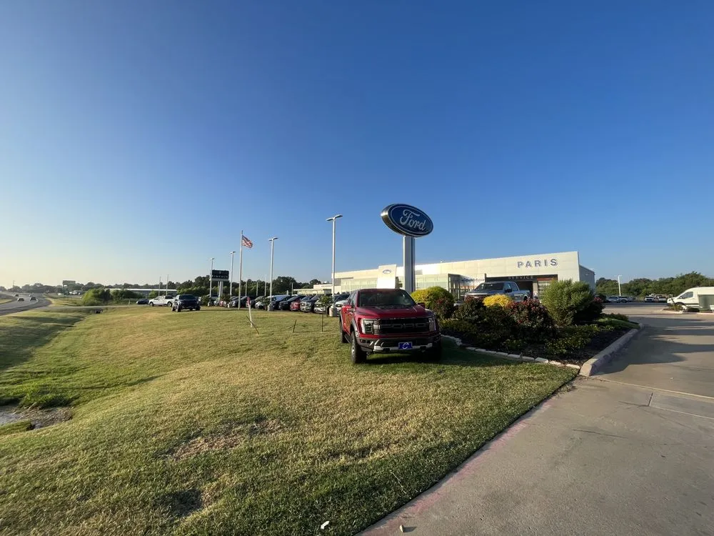 Custom yard cleanup service experts serving Paris, TX - Porter Lawn Maintenance