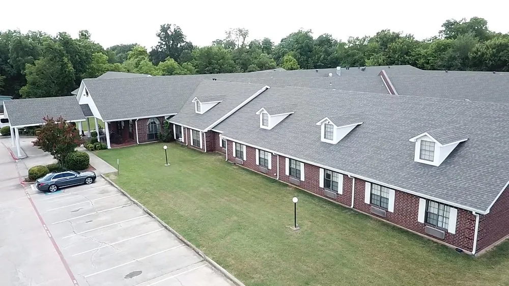 Local landscape design experts serving Paris, TX - Porter Lawn Maintenance