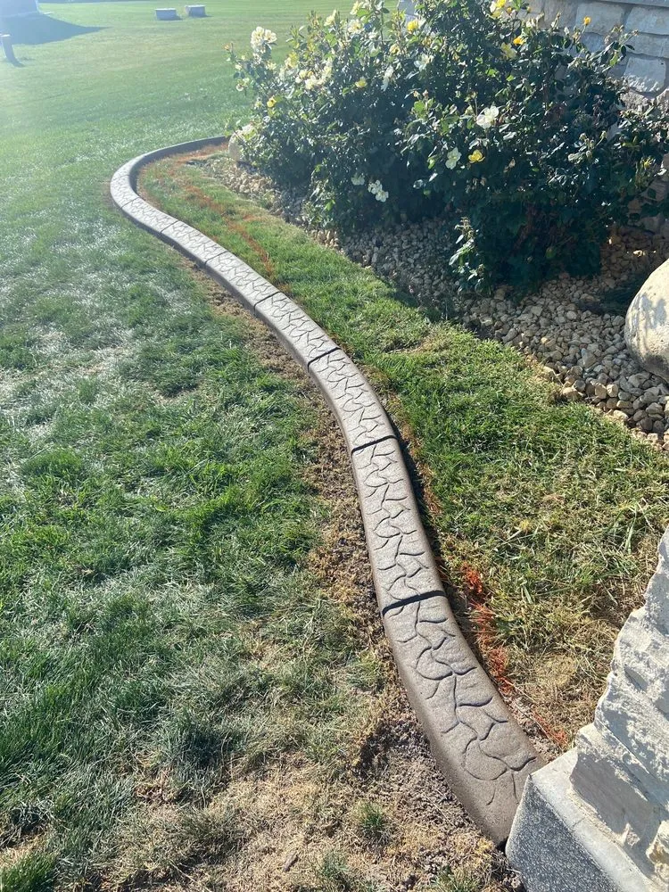 Affordable lawn mowing service in Menomonee Falls, WI - Porter's Borders