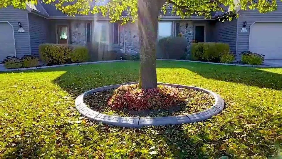 Local outdoor landscaping for homes in Menomonee Falls, WI by Porter's Borders