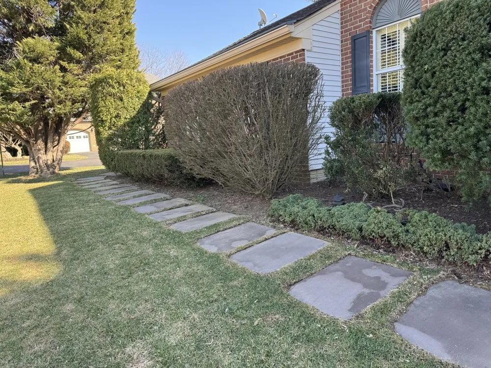 Trusted lawn mowing service experts serving Herndon, VA - Portillo Landscape