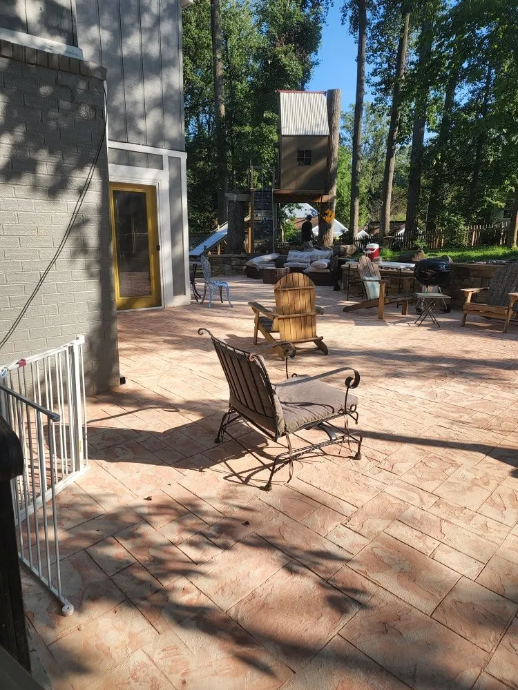 Trusted lawn mowing service for homes across Herndon, VA - Portillo Landscape