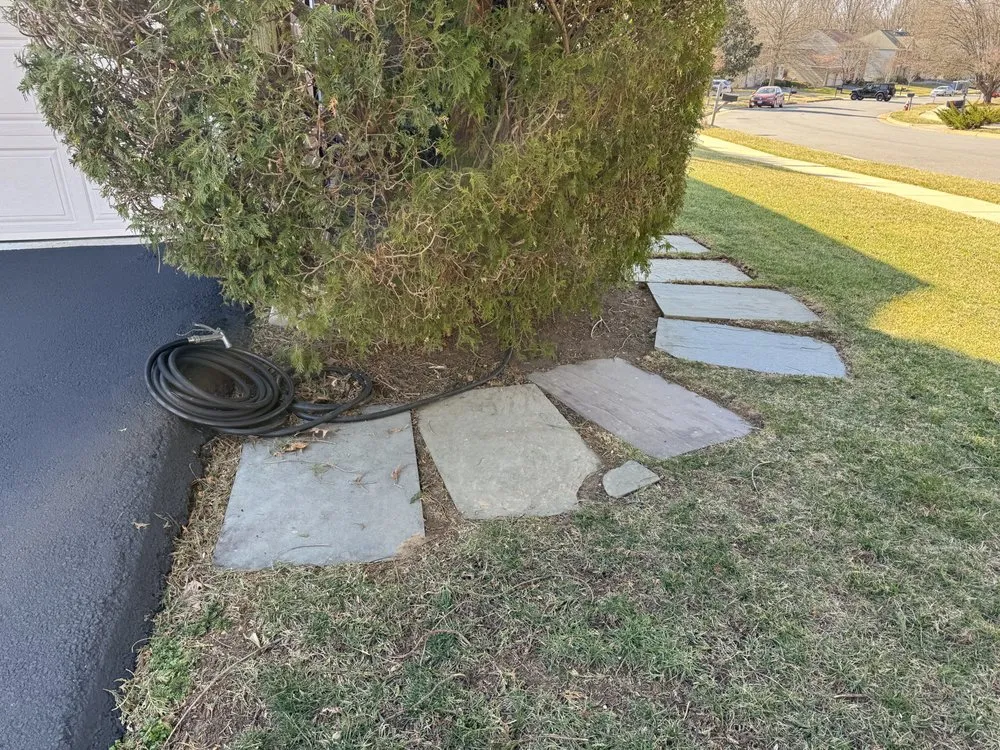 Local lawn mowing service in Herndon, VA - Portillo Landscape