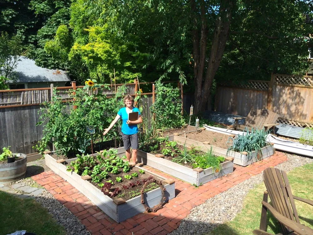 Custom garden landscaping with custom design in Portland, OR by Portland Edible Gardens, LLC