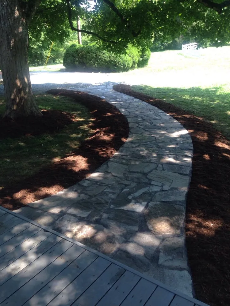 Affordable lawn mowing service experts serving Chapel Hill, NC - Poteat Landscape Design