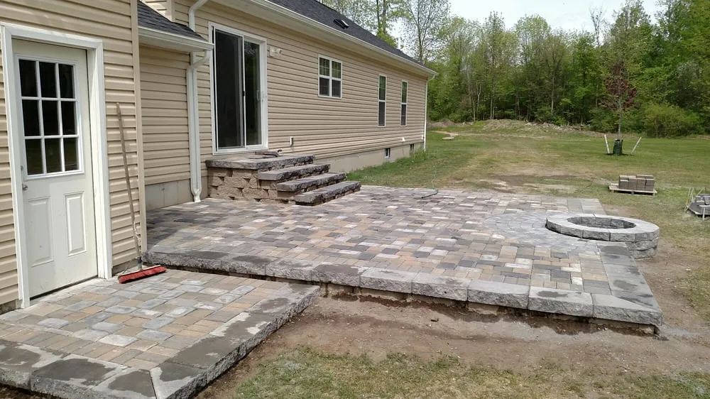 Reliable lawn mowing service experts serving Potsdam, NY - Potsdam Stonescaping