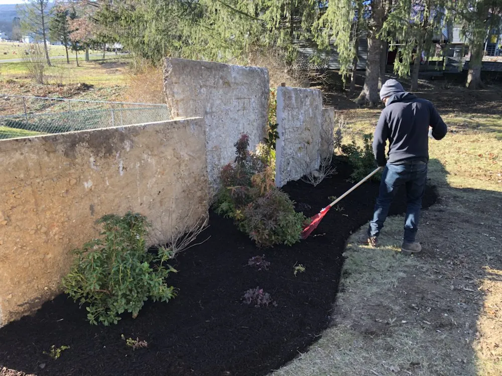 Top-rated outdoor landscaping with custom design across Mechanicsburg, PA - Potted Luck Landscape