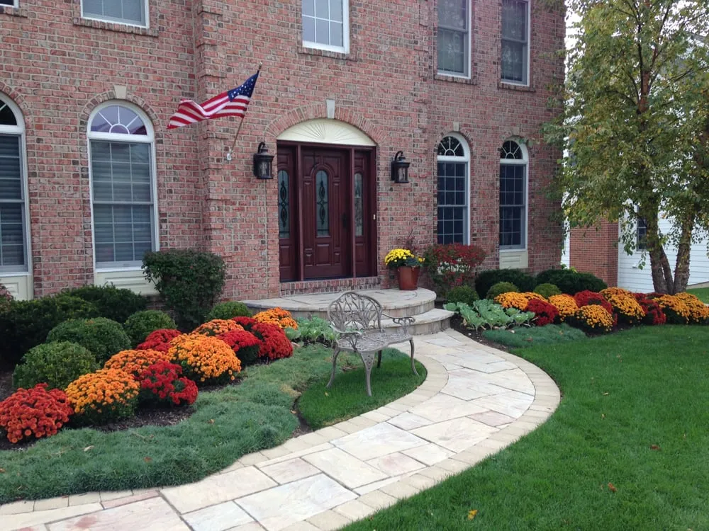 Professional outdoor landscaping in Long Grove, IL by Poul's Landscaping & Nursery