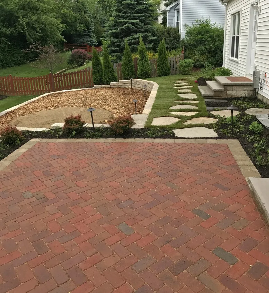 Trusted yard maintenance in Long Grove, IL by Poul's Landscaping & Nursery