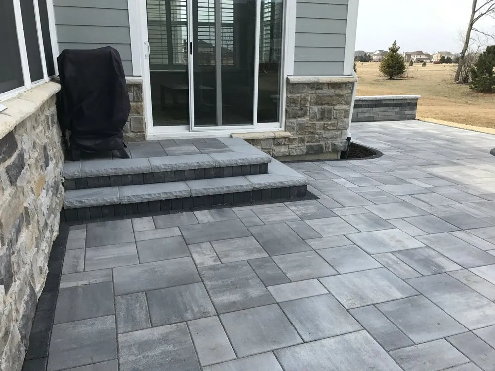 Top-rated landscape design in Long Grove, IL by Poul's Landscaping & Nursery