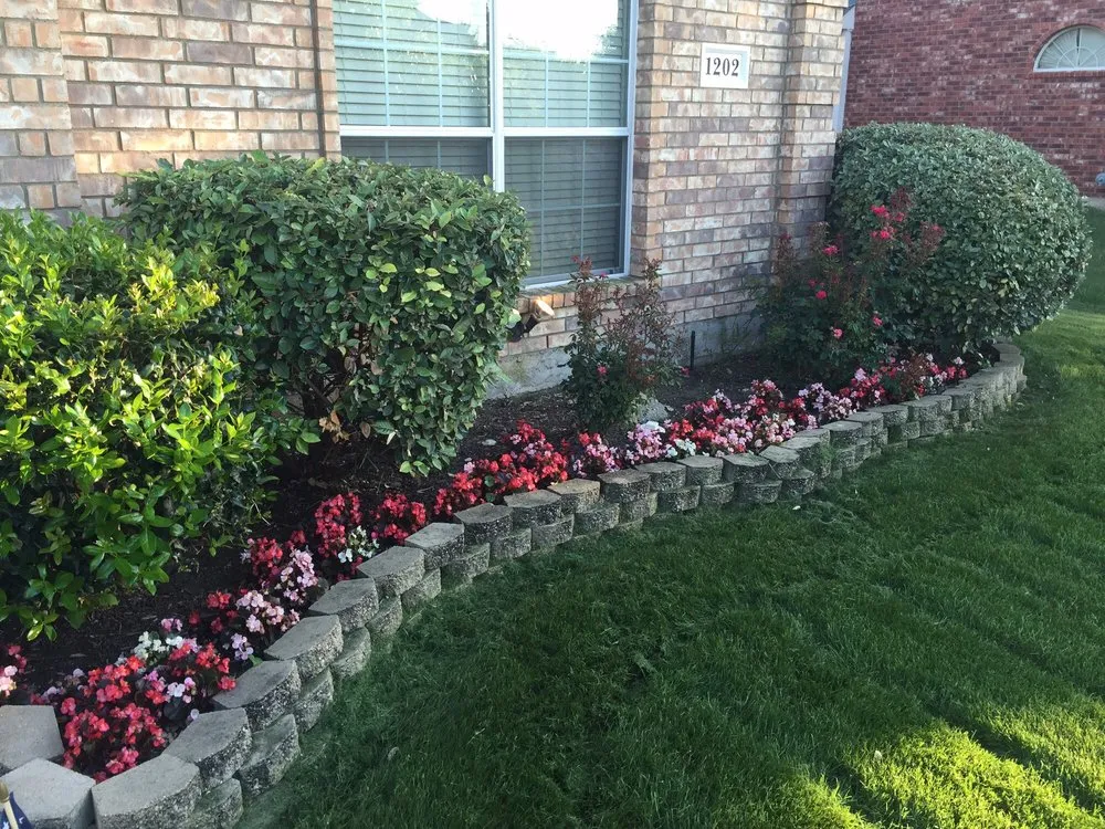 Custom landscaping services with custom design in Glenn Heights, TX by Powell Grow Lawncare & Landscaping