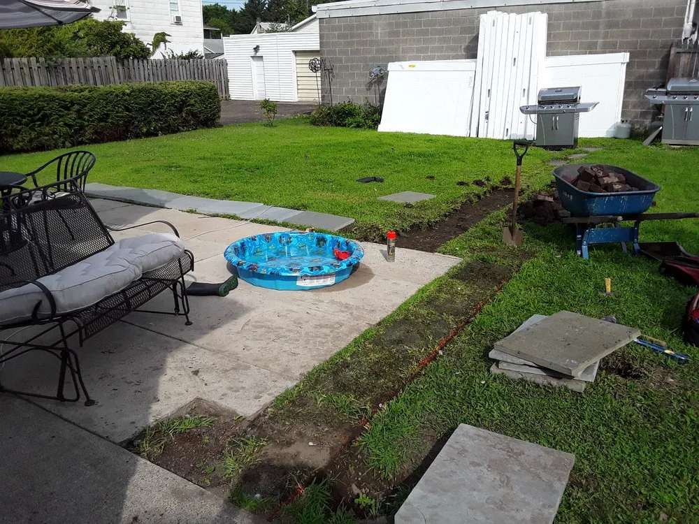 Expert lawn care service in Wilkes Barre, PA - Powell's Cutting Edge Landscaping