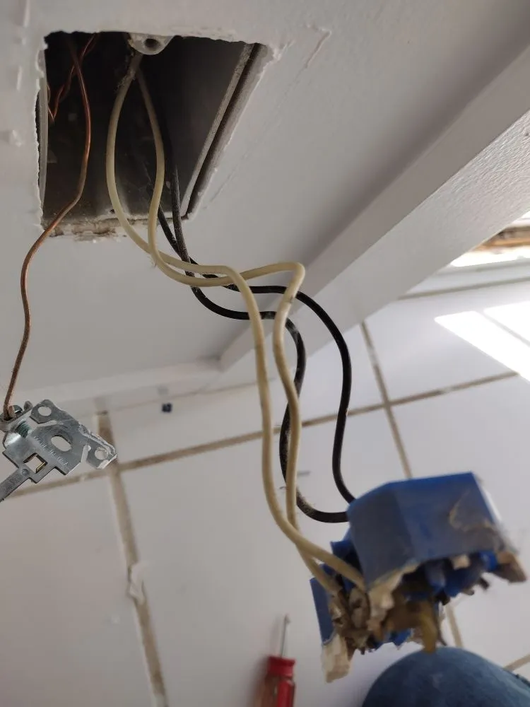 Top-rated lawn mowing service experts serving New London, CT - Power Pros