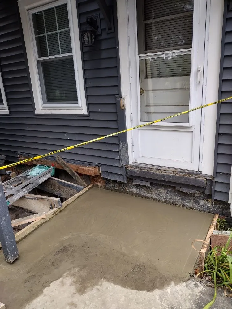 Professional residential landscaping experts serving New London, CT - Power Pros