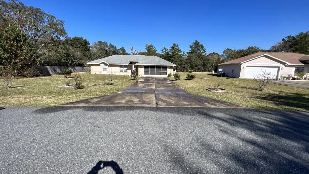 Affordable lawn mowing service experts serving Ocala, FL - Power Team Maintenance