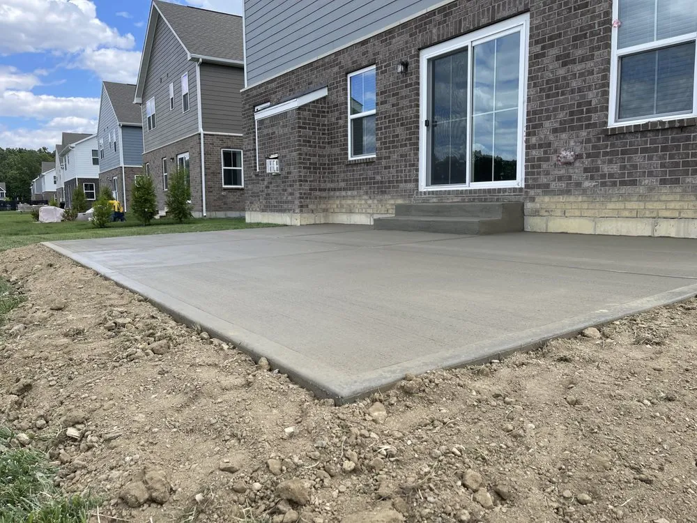 Professional yard cleanup service for homes in Sugarcrk Township, OH by Power Up Construction