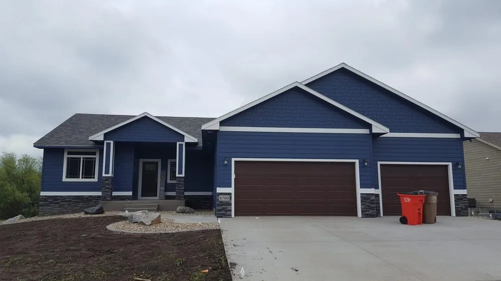 Affordable landscaping services experts serving Sioux Falls, SD - Pozuelos Property Care