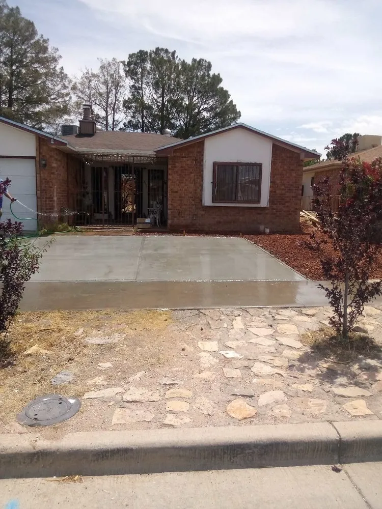 Reliable lawn care service in El Paso, TX - P&P Construction