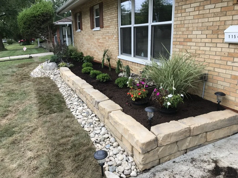 Professional outdoor landscaping in Cleves, OH - PR Outdoor Services