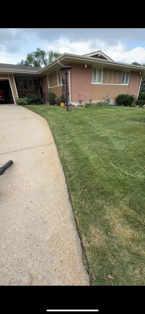 Reliable lawn care service for residential properties across Lincoln, NE - Pradera Lawncare & Landscape