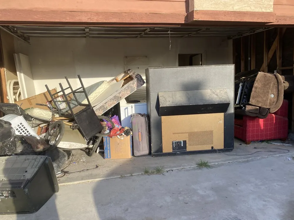 Professional lawn mowing service in Bakersfield, CA - Prados Hauling Junk