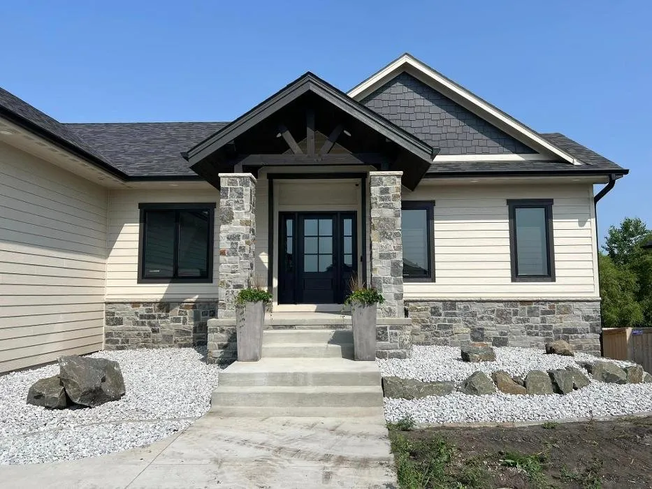 Expert landscaping services in Tea, SD - Prairie Homes