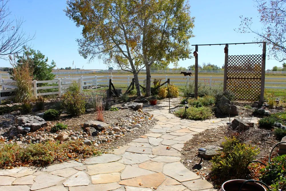 Top-rated garden landscaping in Firth, NE - Prairie Landcraft