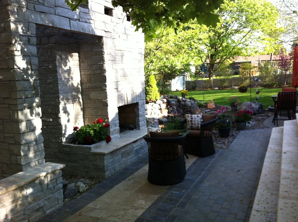Affordable residential landscaping in Sugar Grove, IL by Prairie's Hardscapes and Design