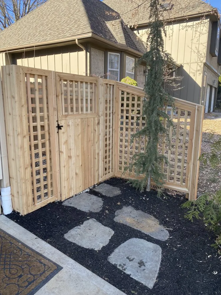 Custom yard maintenance in Overland Park, KS by Prairieside Concepts