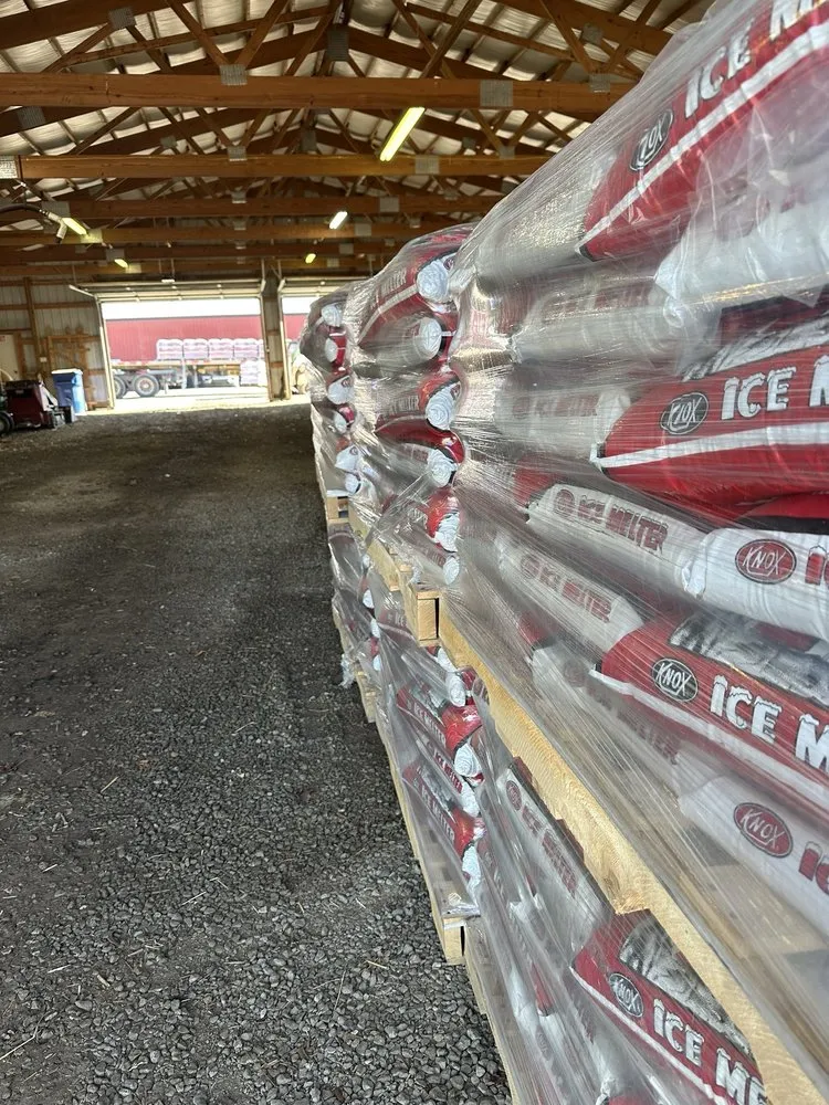 Professional garden landscaping for year-round maintenance in Georgetown, KY by Pratt's Lawn & Landscape