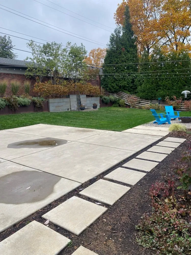 Custom garden landscaping in Georgetown, KY - Pratt's Lawn & Landscape