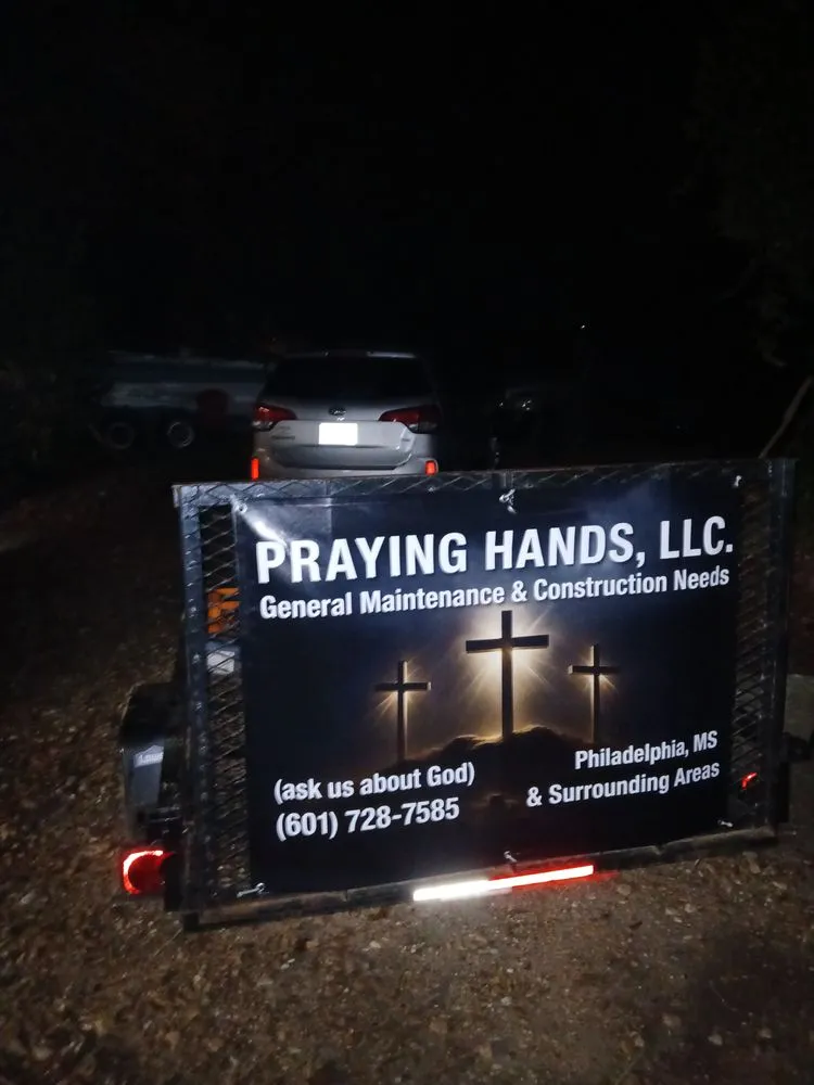 Expert lawn mowing service for homes in Philadelphia, MS by Praying Hands