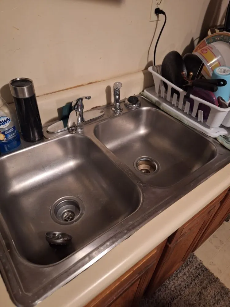 Reliable residential landscaping for beautiful yards across Harriman, TN - Precious Care Cleaning Services