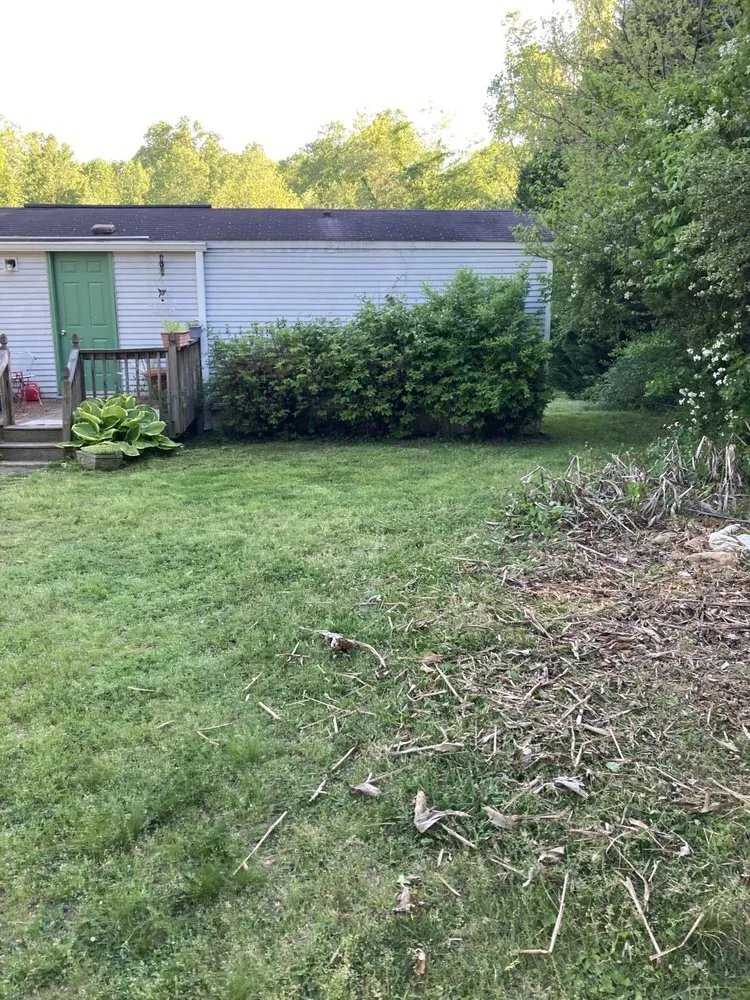 Professional lawn care service in Lenoir, NC - Precious Mowing