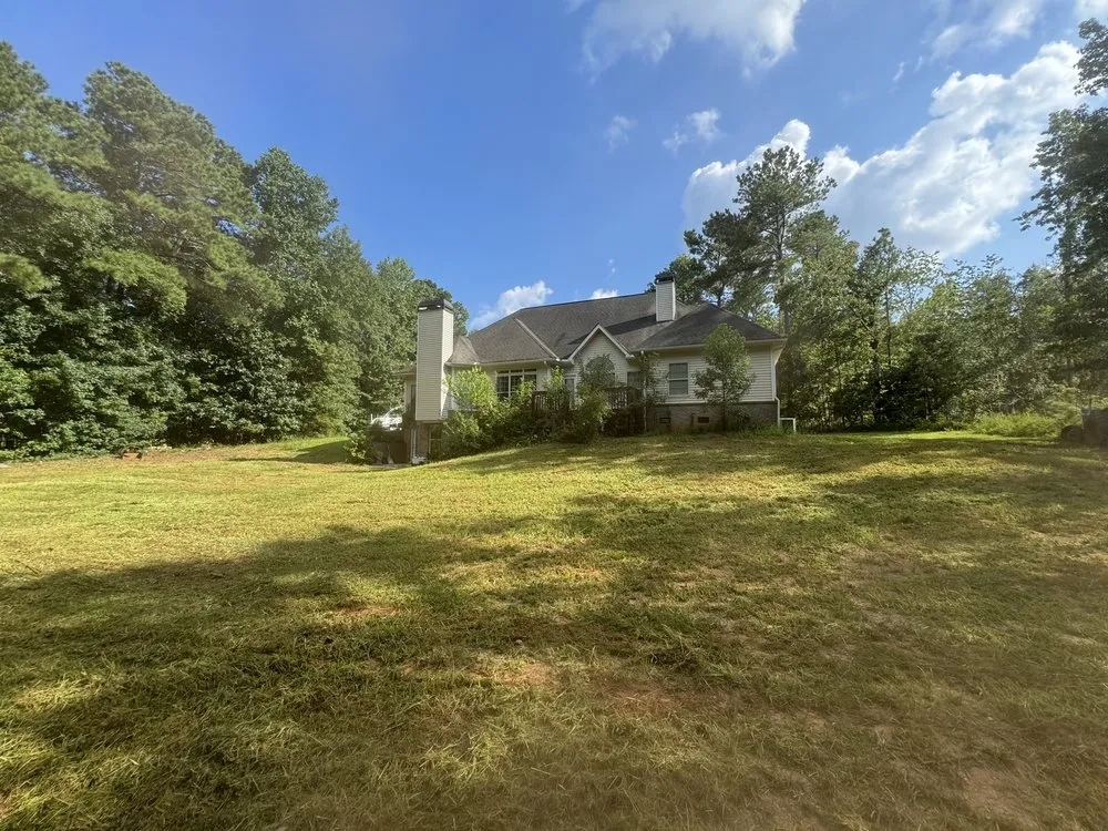 Custom lawn mowing service in Griffin, GA - Precise Landscape Solution