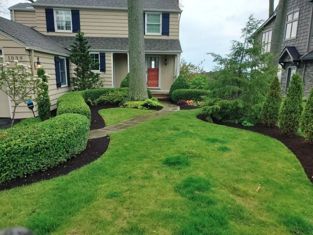 Custom lawn mowing service in Berea, OH - Precise Lawn Care