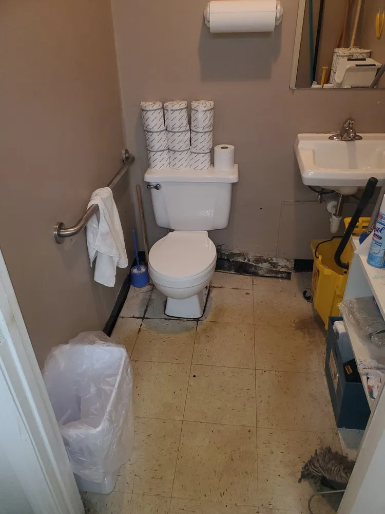 Affordable yard maintenance in Louisville, KY by Precision Cleaning and Landscape Services