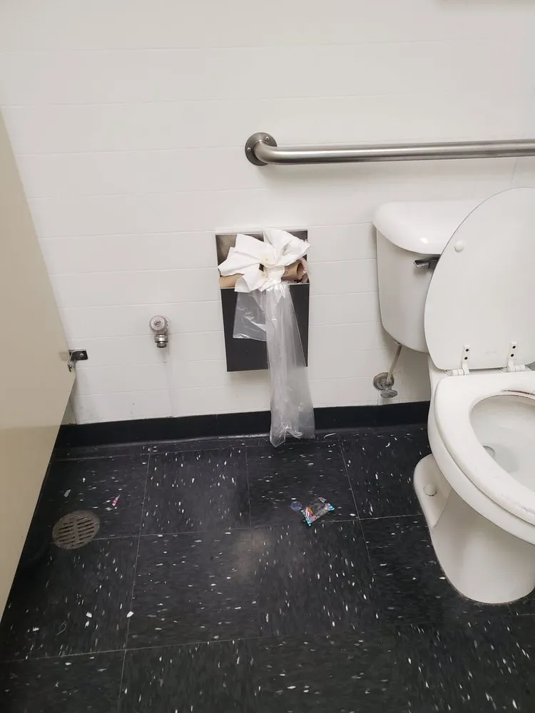 Top-rated lawn care service experts serving Louisville, KY - Precision Cleaning and Landscape Services