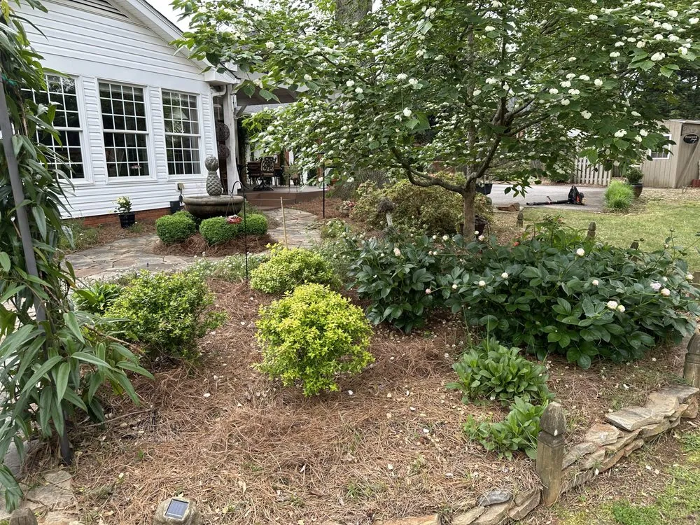 Affordable garden landscaping experts serving Greenville, SC - Precision Cuts