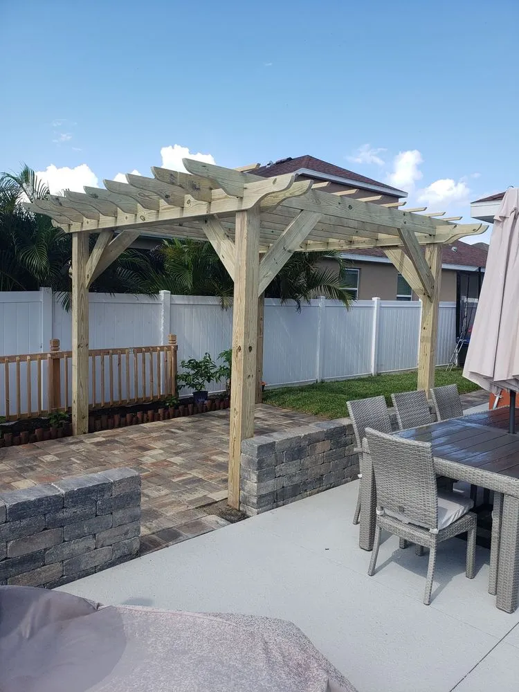 Local landscaping services experts serving Gibsonton, FL - Precision Fence and Landscaping