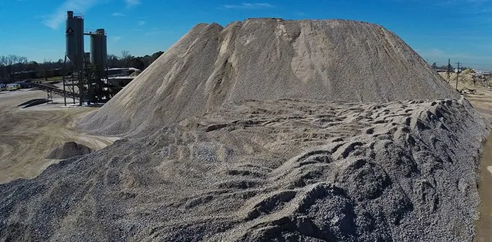 Affordable lawn mowing service in Splendora, TX by Precision Grade & Blade