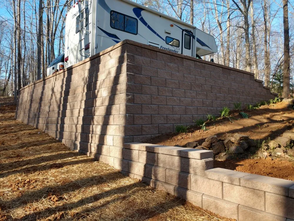 Local outdoor landscaping experts serving Madison Heights, VA - Precision Green