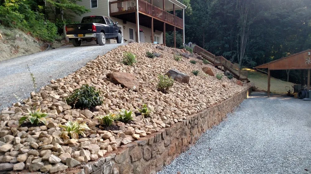 Local landscaping services experts serving Madison Heights, VA - Precision Green