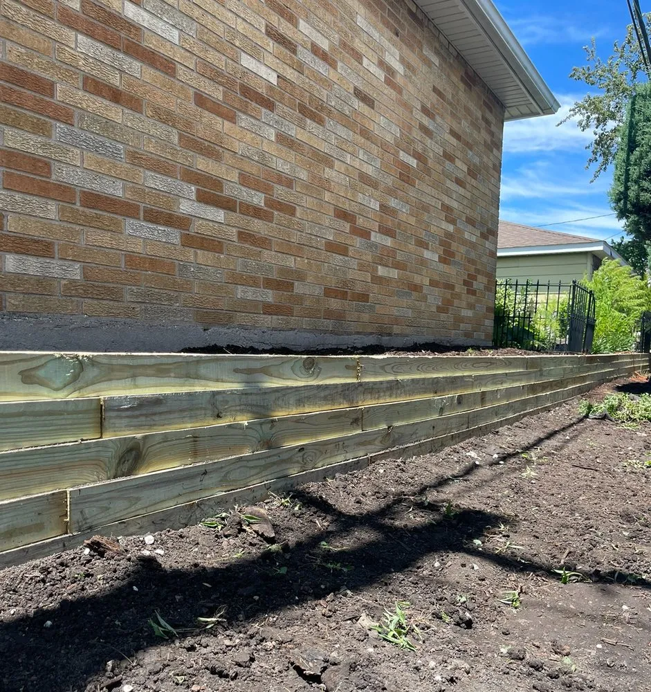 Custom yard maintenance in Oak Lawn, IL - Precision Landscape Services