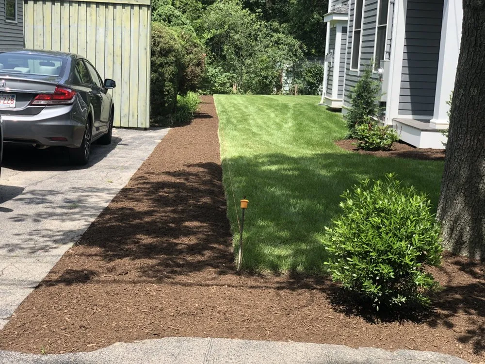 Top-rated garden landscaping experts serving Meriden, CT - Precision Landscaping