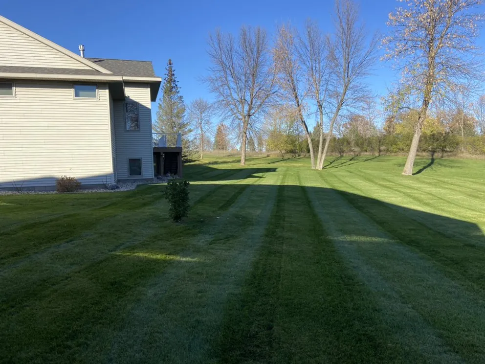 Top-rated lawn care service near you in Spicer, MN by Precision Lawn and Labor