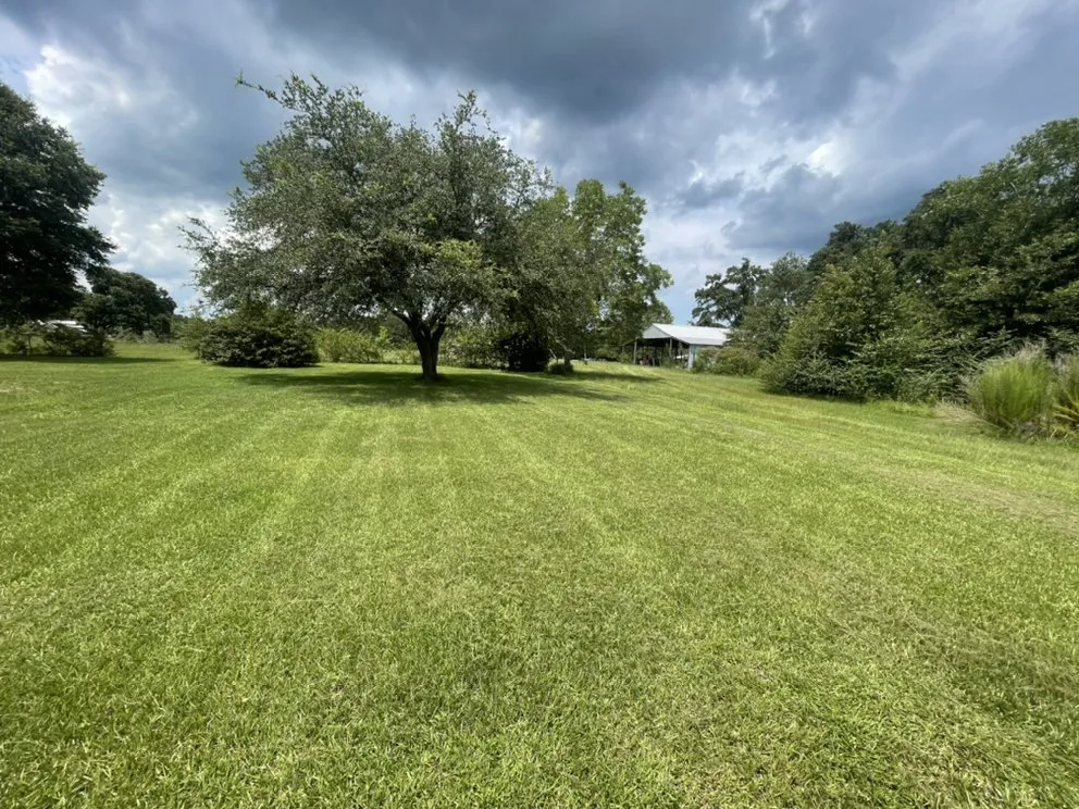 Reliable garden landscaping in Pass Christian, MS - Precision Lawn Care