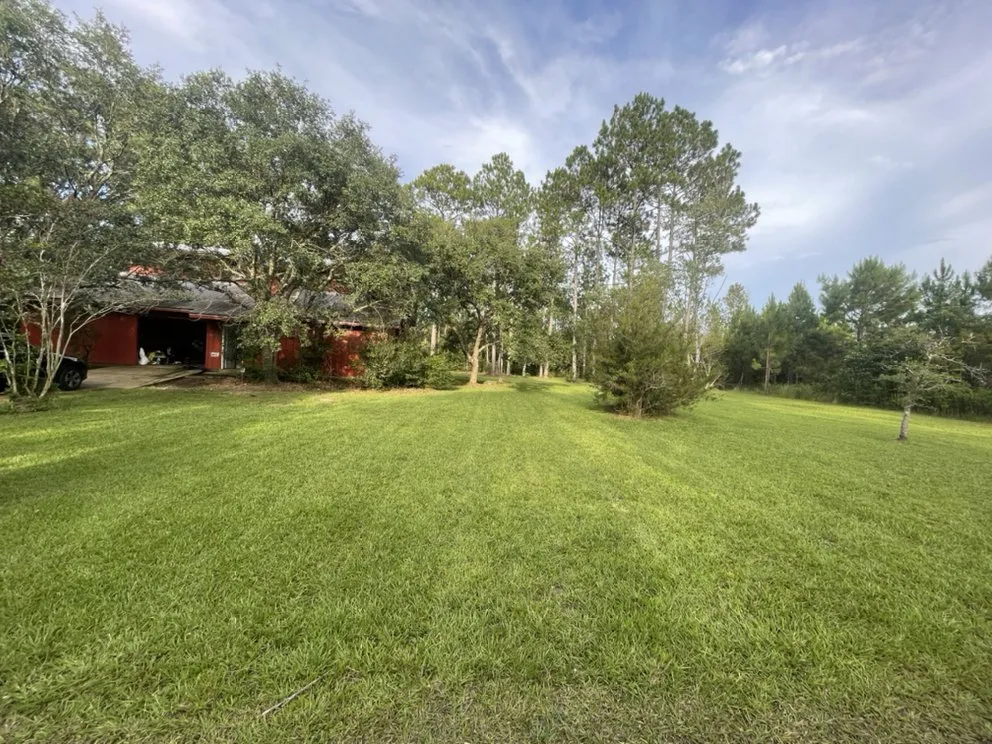 Affordable garden landscaping for year-round maintenance across Pass Christian, MS - Precision Lawn Care