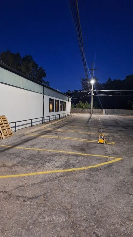 Custom yard cleanup service with custom design in Waterford Township, MI by Precision Paving and Sealing